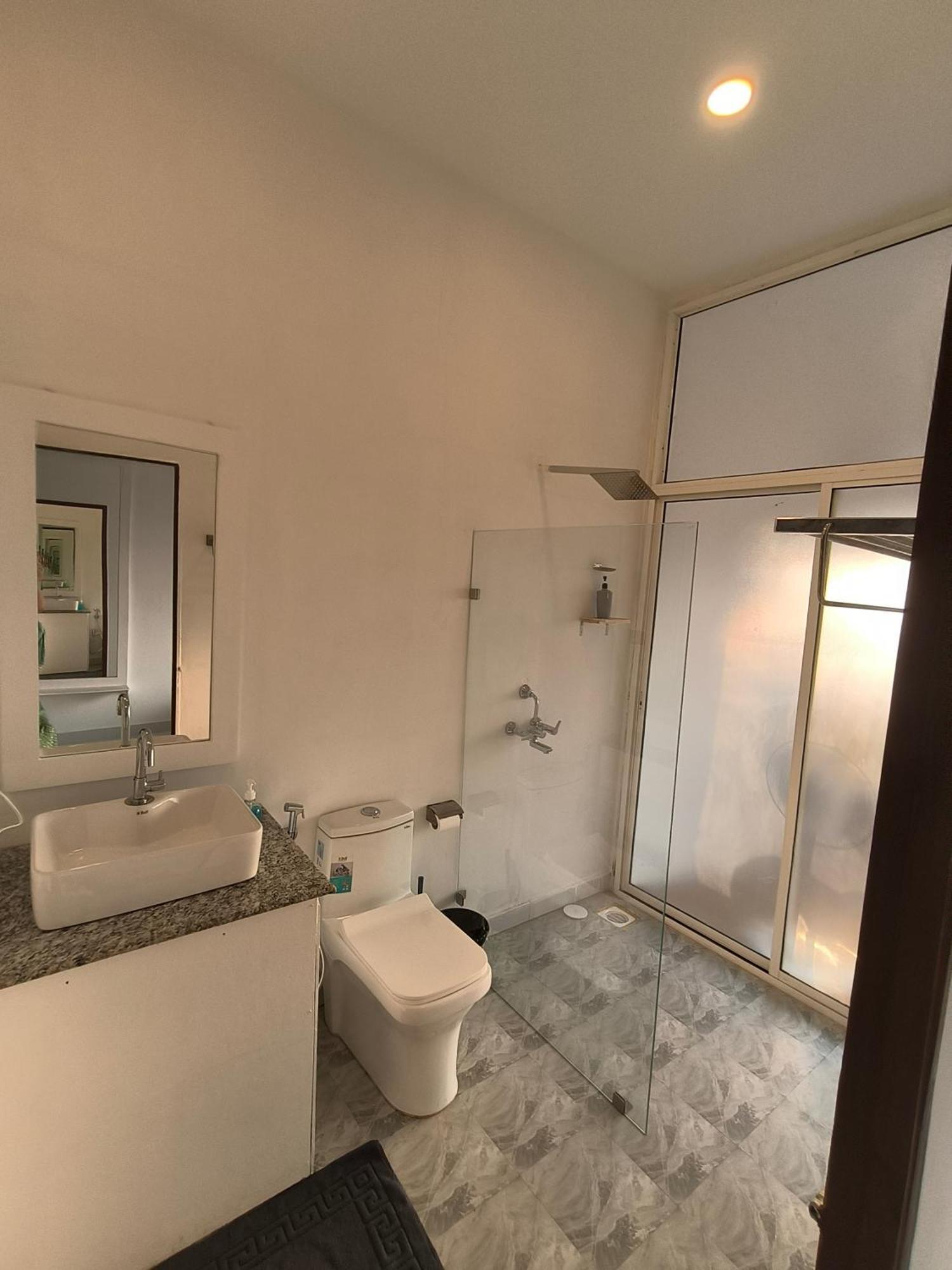 Aqua Beach Stays Ashwem Mandrem Kültér fotó