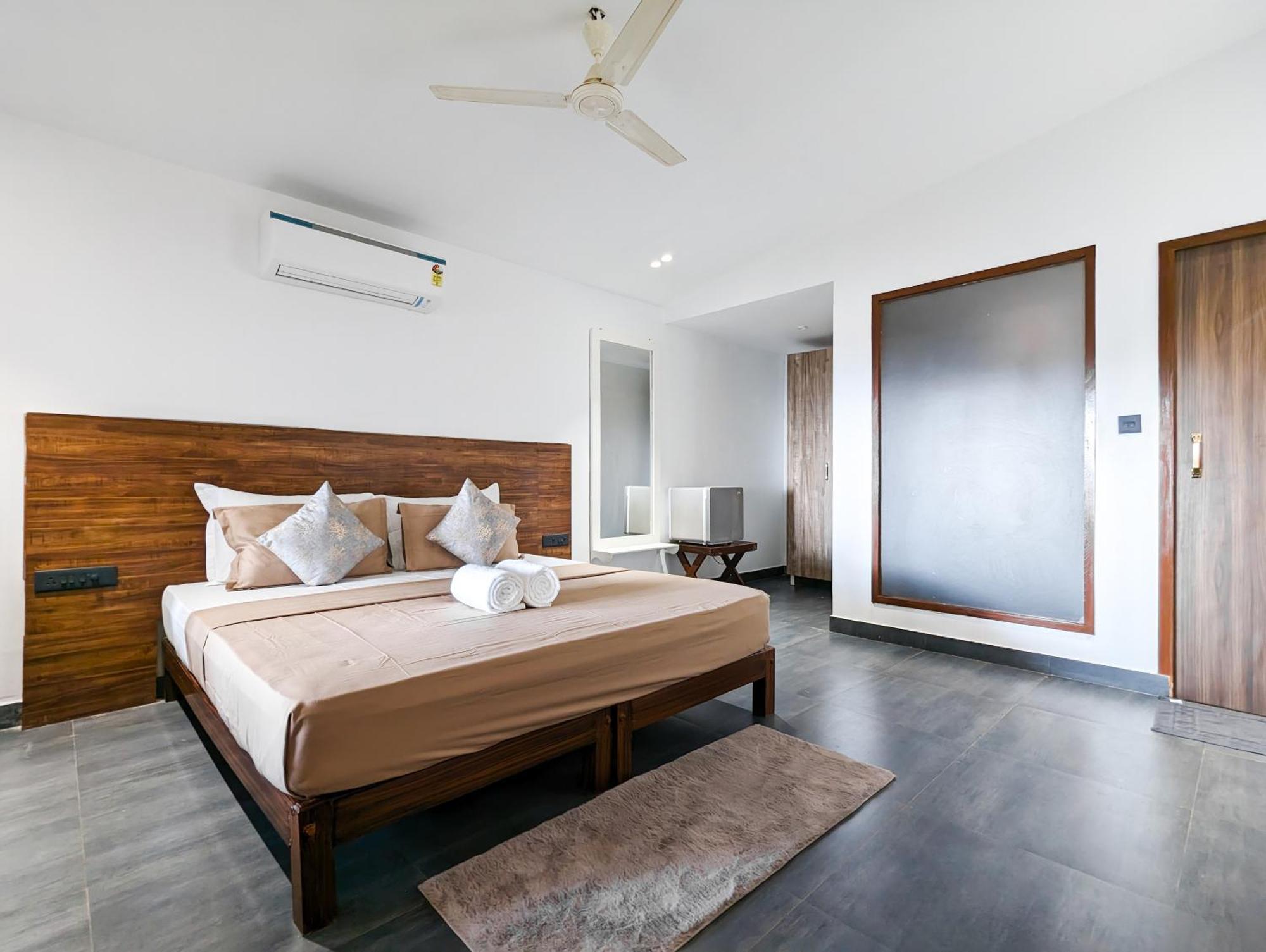 Aqua Beach Stays Ashwem Mandrem Kültér fotó